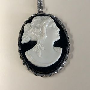 Vintage Cameo Necklace